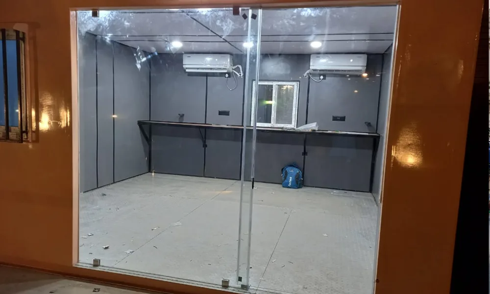 Smoking Room